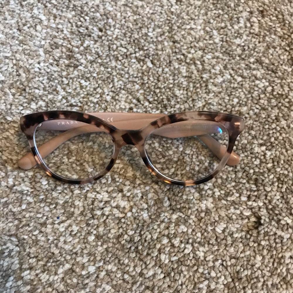 Prada Vpr11r glasses
